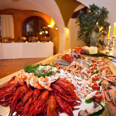 Hotel Gasthof Mitteregger - Beste Lage In 카프룬 외부 사진