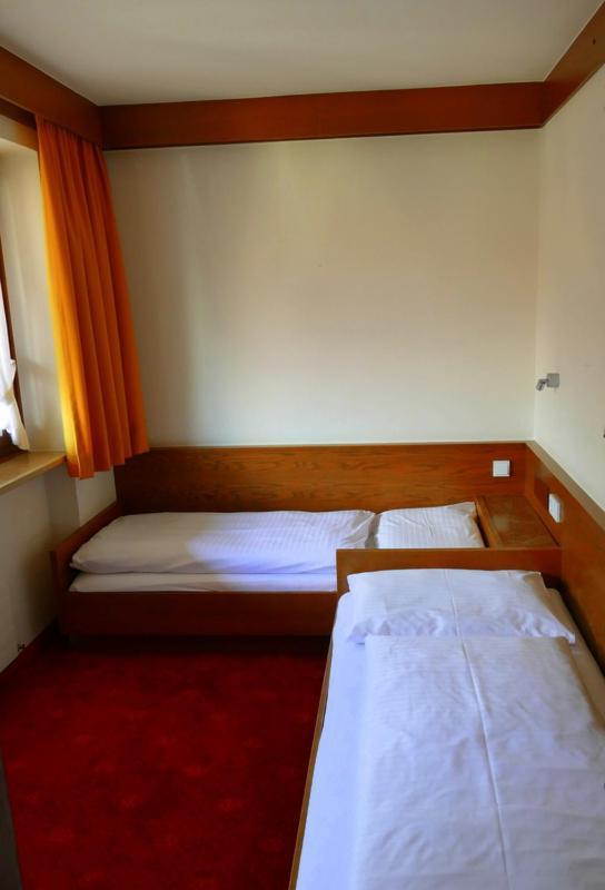 Hotel Gasthof Mitteregger - Beste Lage In 카프룬 외부 사진