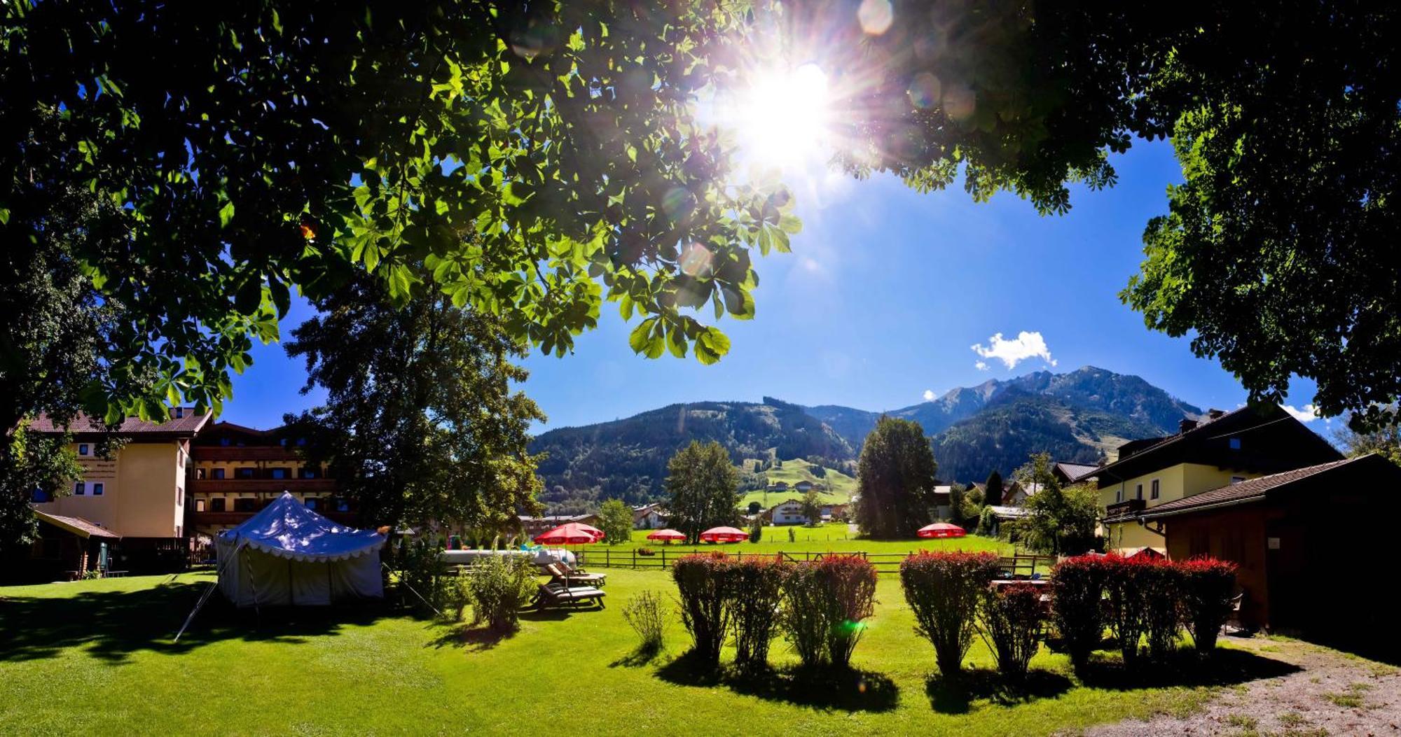 Hotel Gasthof Mitteregger - Beste Lage In 카프룬 외부 사진