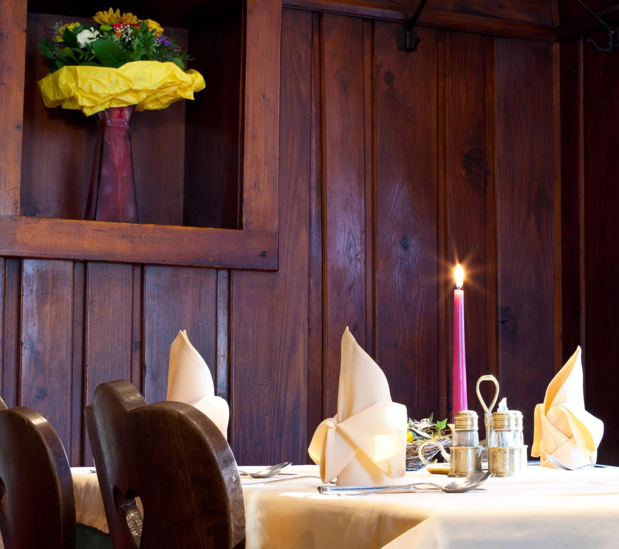 Hotel Gasthof Mitteregger - Beste Lage In 카프룬 외부 사진
